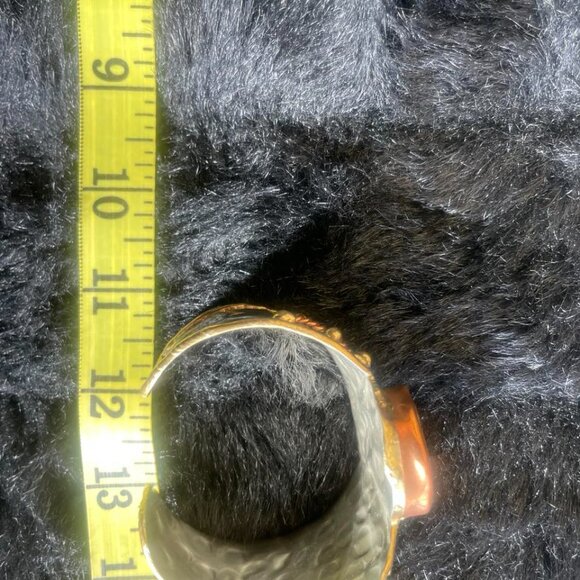 Mixed hammered metal bracelet - Picture 6 of 7